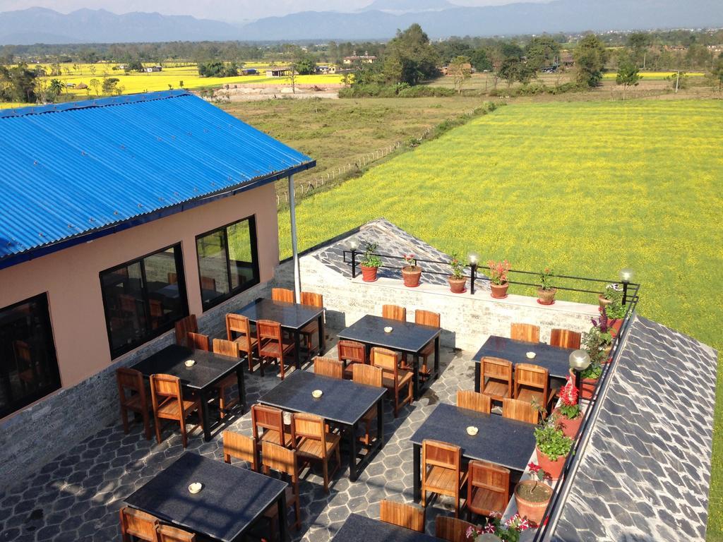 Sweet Home Chitwan Exterior photo