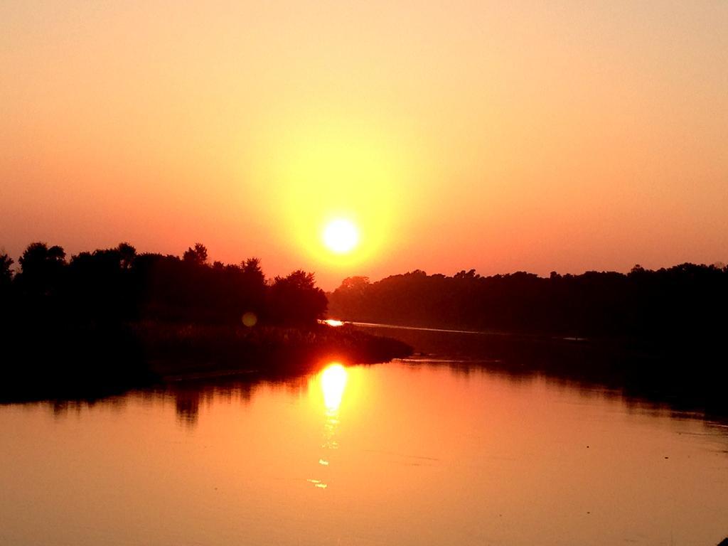 Sweet Home Chitwan Exterior photo
